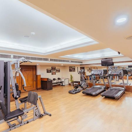The Piccadily Hotel Lucknow Bagian luar foto