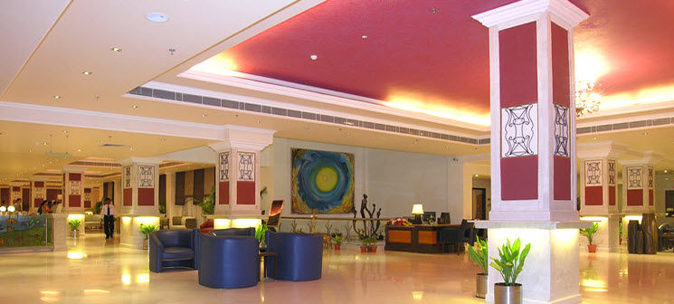 The Piccadily Hotel Lucknow Interior foto